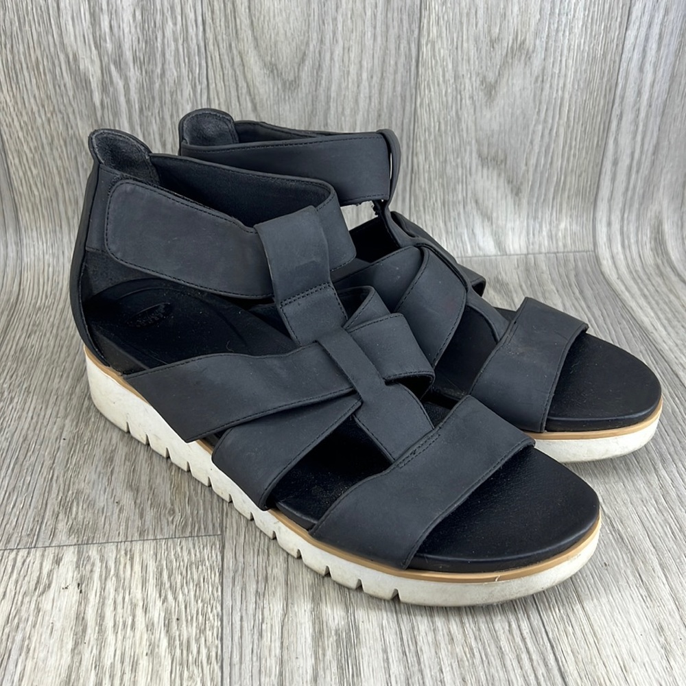 Dr Scholls wedged sandals
